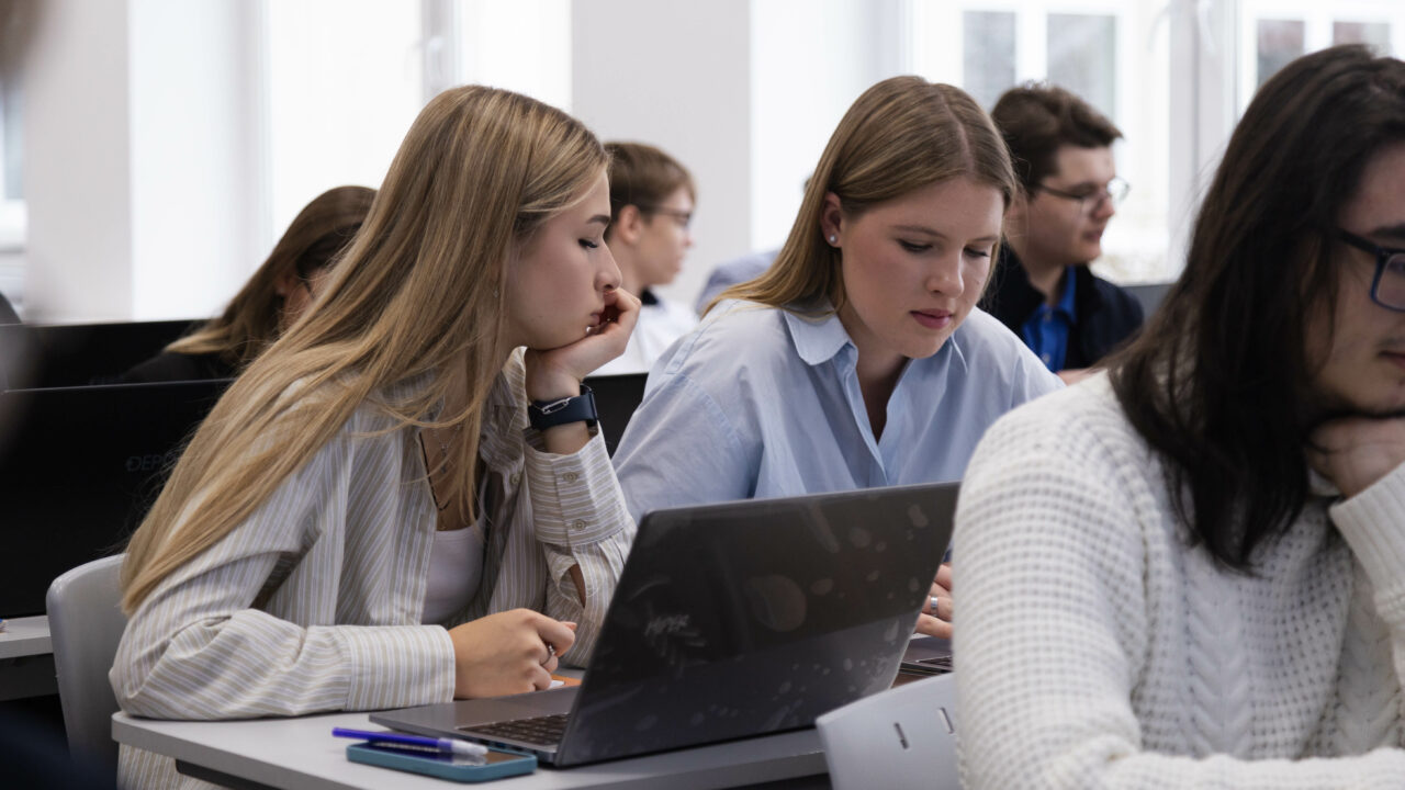 В Калининграде прошёл городской карьерный форум для старшеклассников