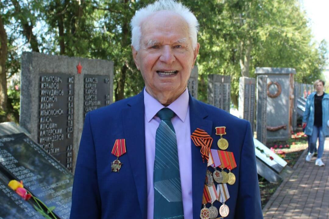 Ветеран Великой Отечественной войны Степан Самоленков отмечает 98-летний юбилей