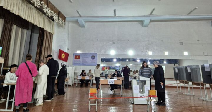 Председатель калининградского облизбиркома наблюдает за парламентскими выборами в Кыргызстане в составе миссии СНГ