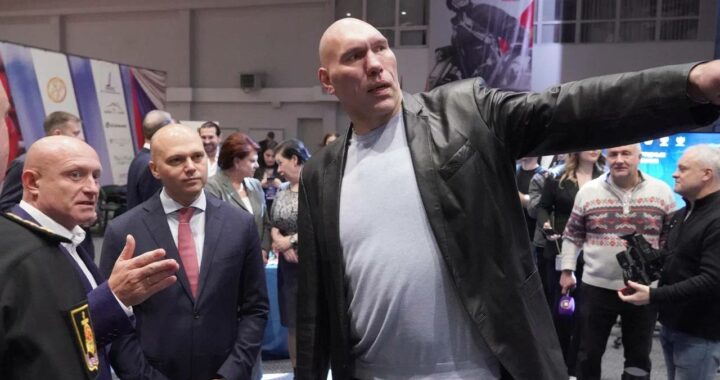 Международный турнир Янтарные перчатки открылся в Калининграде