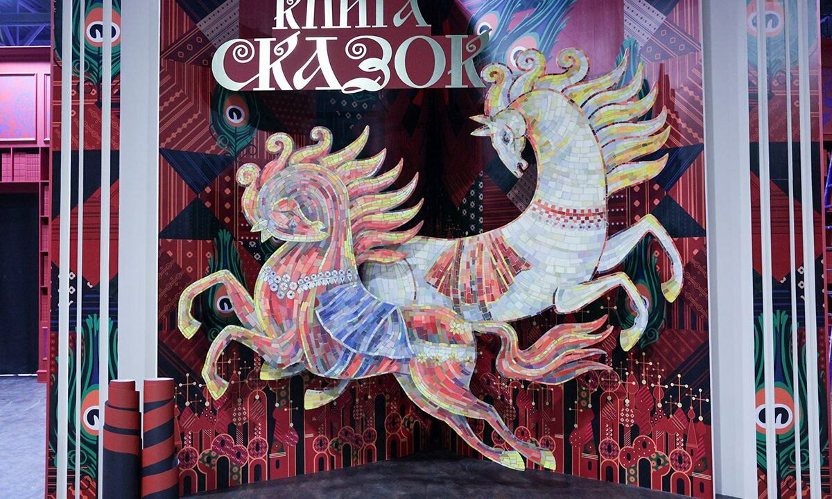 Калининградская область участвует в создании новогодней выставки Книга сказок