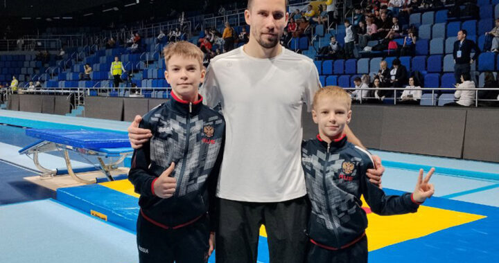 Всероссийские соревнования по прыжкам на батуте имени Павловского завершились победой калининградцев