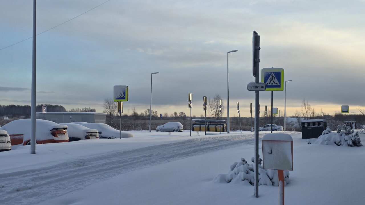Морозное воскресенье в Калининградской области пройдёт со снегом и усилением ветра