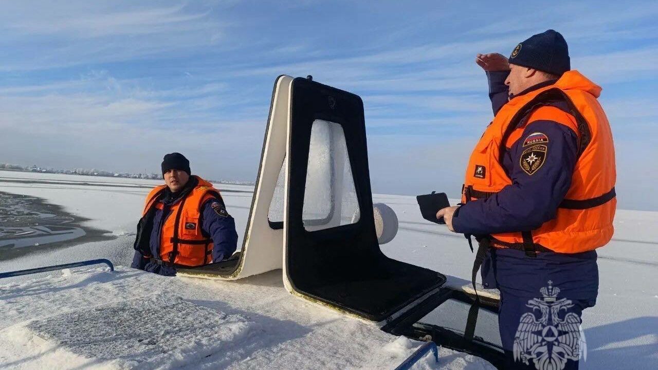 Тонкий лёд на водоёмах региона признан опасным для жизни