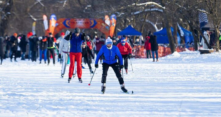 Около тысячи человек приняли участие в зимнем спортивном фестивале в парке Ашманна