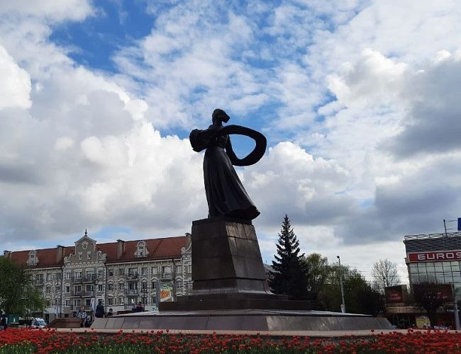 В Калининграде приводят в порядок памятники и мемориалы