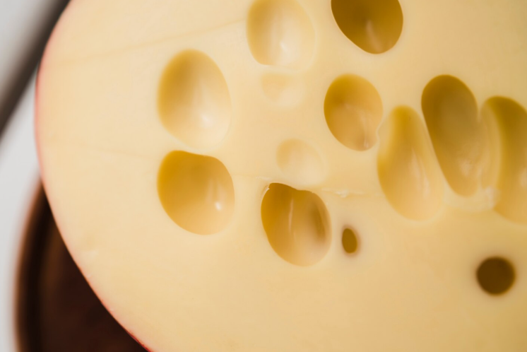 Почти 13 килограммов продукции не пропустили через границу области
