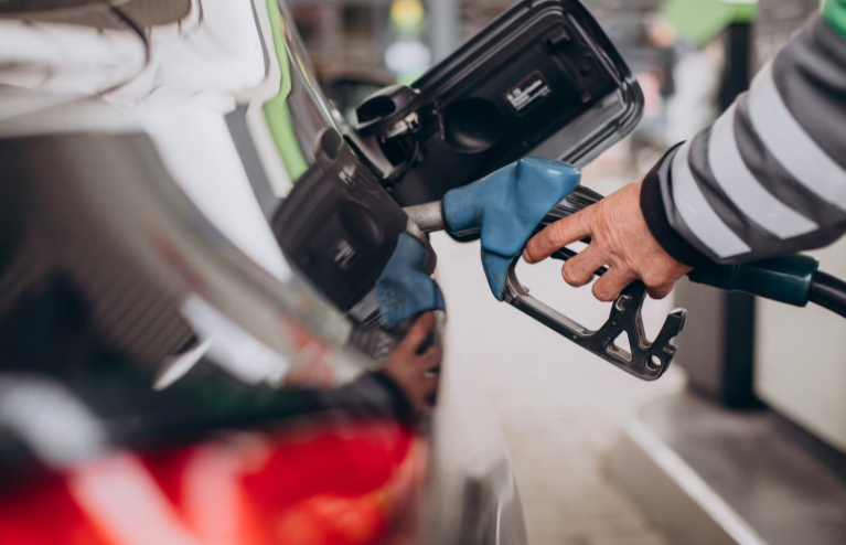 Балтнефть возобновила розничную продажу топлива в Калининградской области